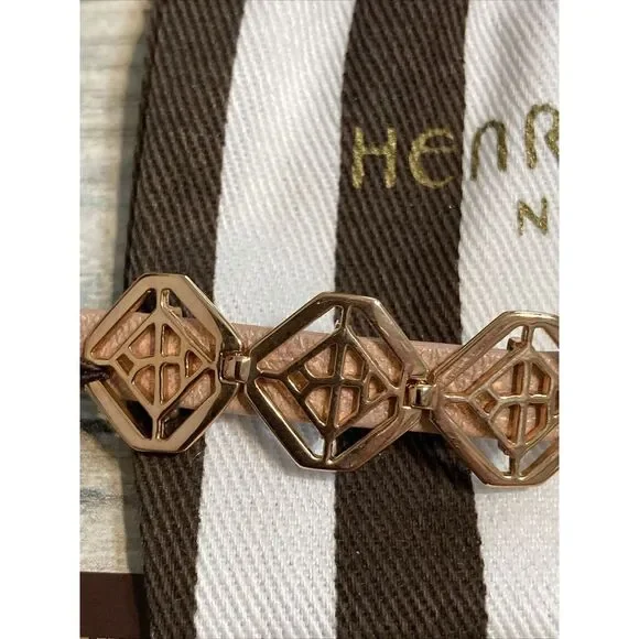 Henri Bendel Wrap Choker Necklace NWT MSRP 98.00 Tan  Leather‎ Gold Tone Pendant - Picture 3 of 10
